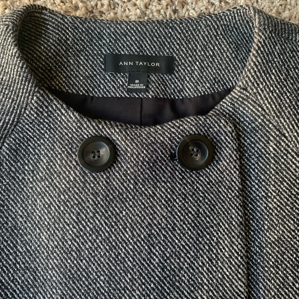 Ann Taylor Jacket gray pea coat style lined dark academia double breasted Sz 8 - Picture 2 of 6